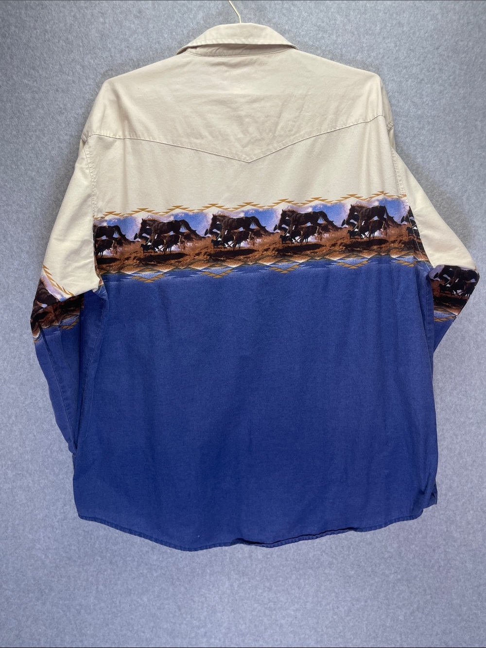 Wrangler Vintage Pearl Snap Horse Print Long Sleeve - Picture 5 of 6